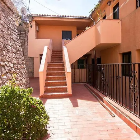 Con Unas Maravillosas Vistas A